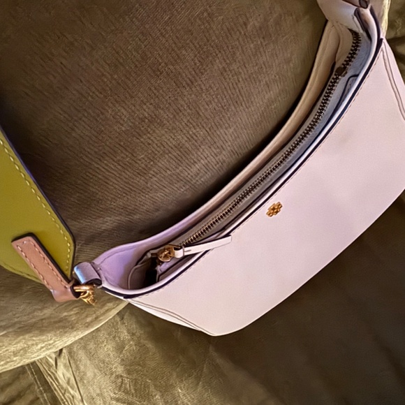 Tory Burch White Bag with Vibrant Strap - Picture 10 of 16